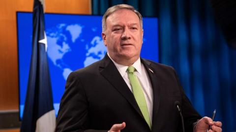 美国国务卿蓬佩奥（Mike Pompeo）6月19日在哥本哈根民主峰会上透露，他在会见中共高级外交官杨洁篪时，当面质问了6个问题。图为资料图片。（NICHOLAS KAMM/POOL/AFP via Getty Images)