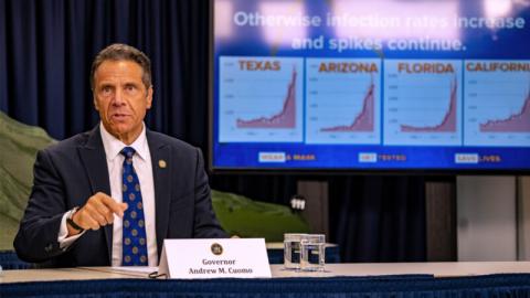 纽约州州长安德鲁·库默（Andrew Cuomo）。（David Dee Delgado / Getty Images）